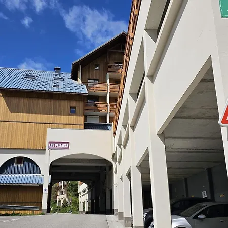 With Balcony - Near Apartment Les Deux Alpes