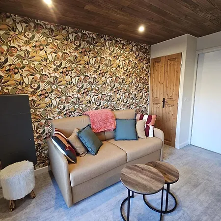 With Balcony - Near Les Deux Alpes