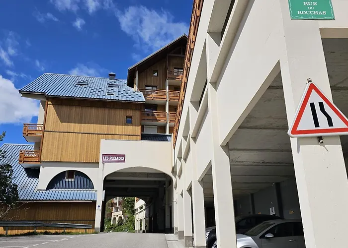 With Balcony - Near Apartment Les Deux Alpes